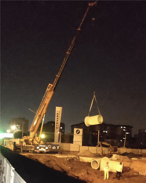 铜官区“弯臂矫正”—— 吊车的 “形变补偿” 技术